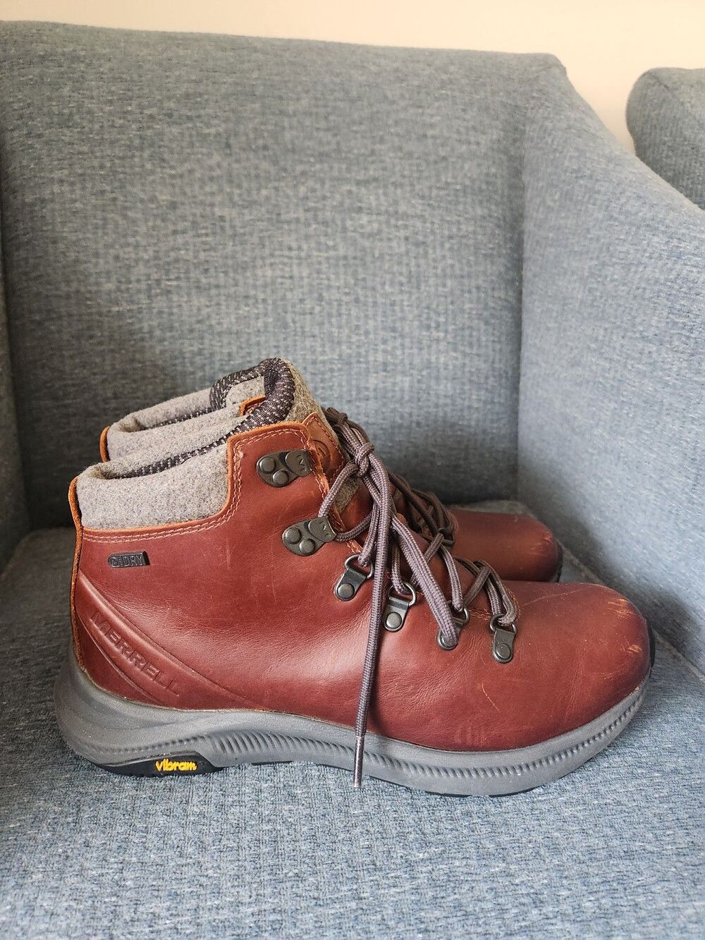 Merrell Men's Ontario Thermo Mid Waterproof Boots in "Barley" Brown Size 8.5